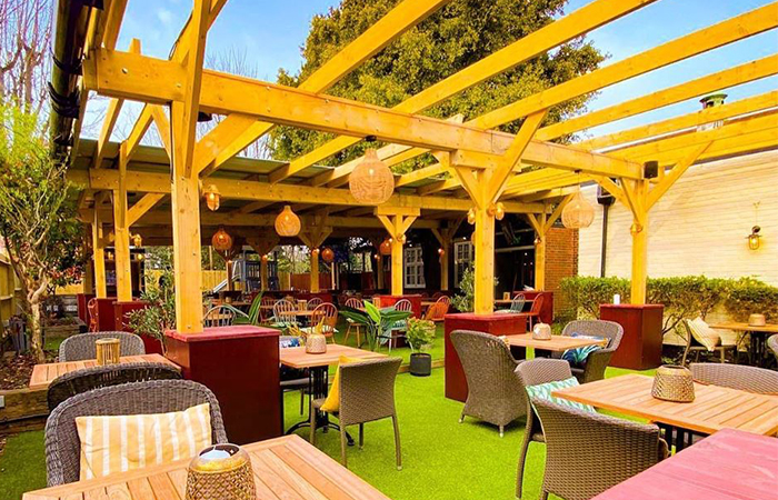 bank-holiday-beer-gardens-turks-head