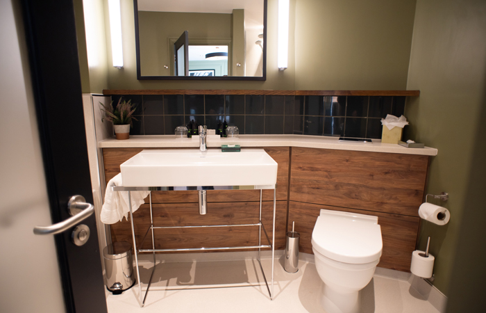 Counting House hotel ensuite bathroom