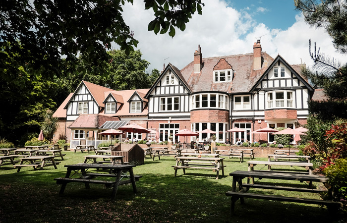 Best pubs in the New Forest, The White Buck Inn