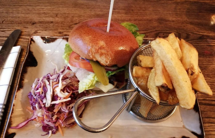 dog friendly restaurant review the hampshire hog clanfield