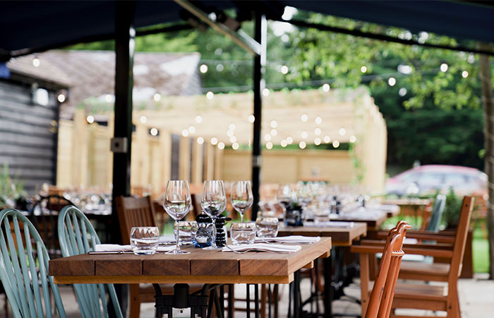 dream-wedding-venues-bel-and-the-dragon-wendover-garden