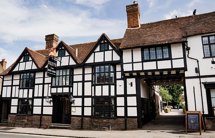 dream-wedding-venues-bel-and-the-dragon-wendover