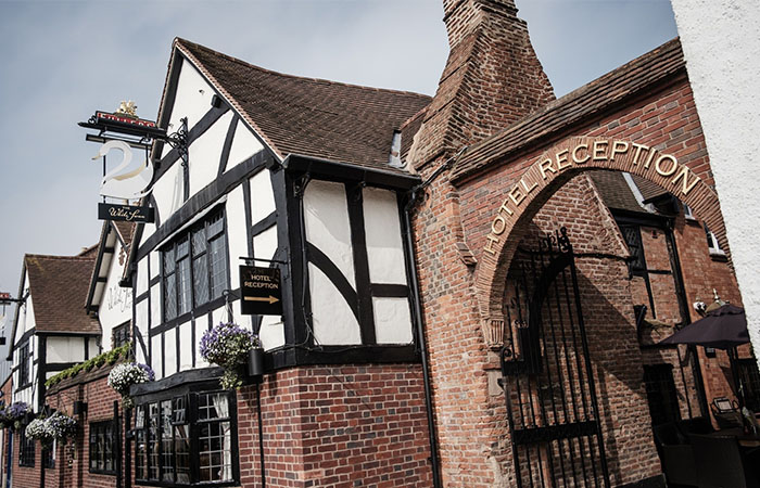 dream-wedding-venues-white-swan-stratford