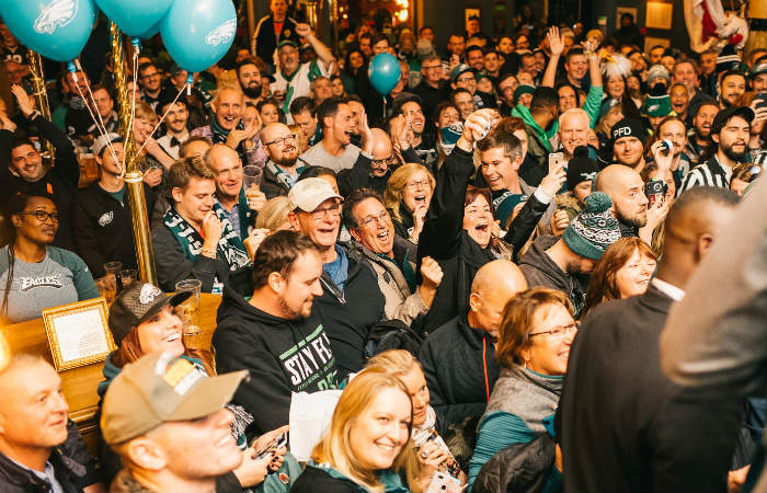 eagles nfl fans at fullers pub in london