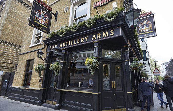 most-haunted-fullers-pubs-artillery-arms-2