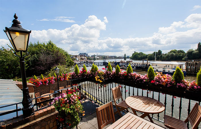 historic-wedding-venues-dove-hammersmith