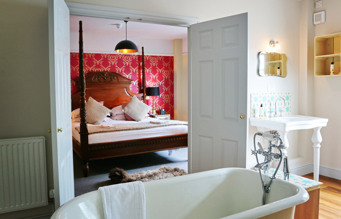 Fuller's the bull hotel room with ensuite