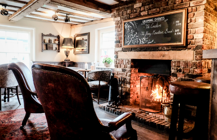 Fuller's hotels with fireplaces