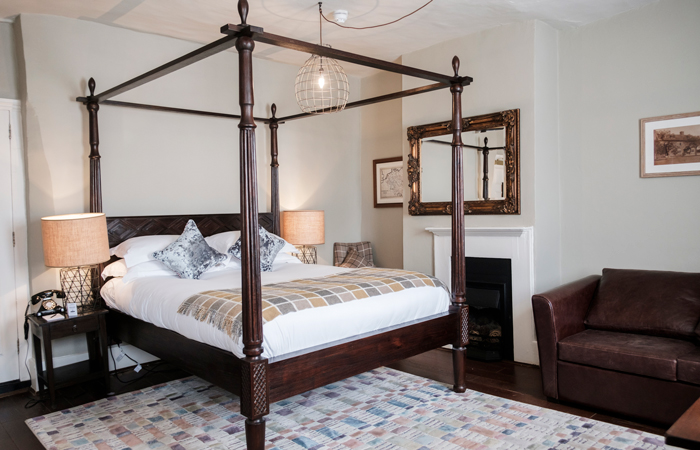 The Hinds Head boutique pub with rooms berkshire 