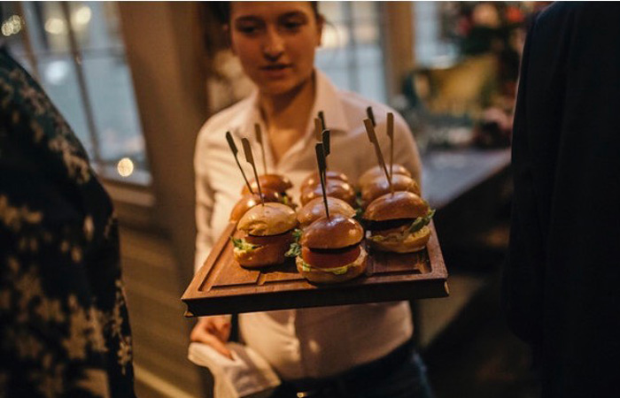 Pub wedding food at The Parcel Yard