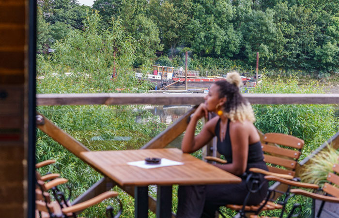 One Over the Ait Riverside Pub London