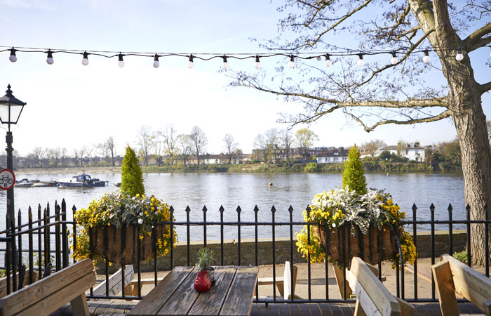 The Bell and Crown Riverside Pub London