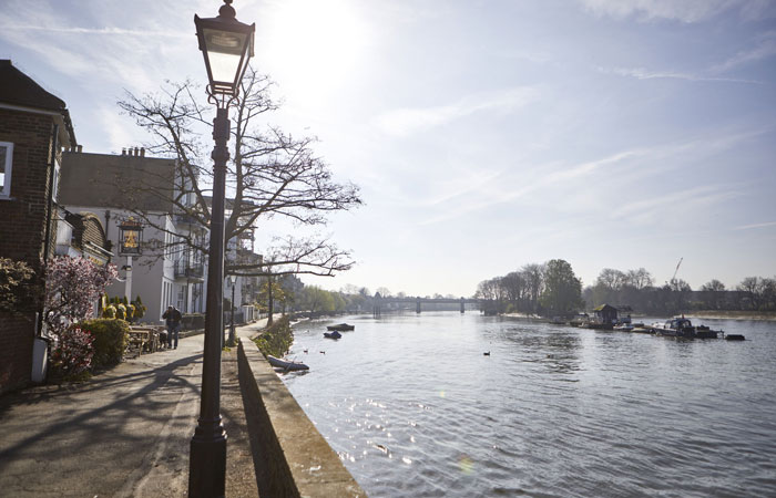 The Bell and Crown Riverside Pub London