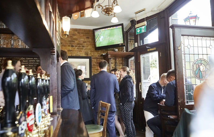 Best Pubs to Watch The Guinness Six Nations 2024 - Fuller's