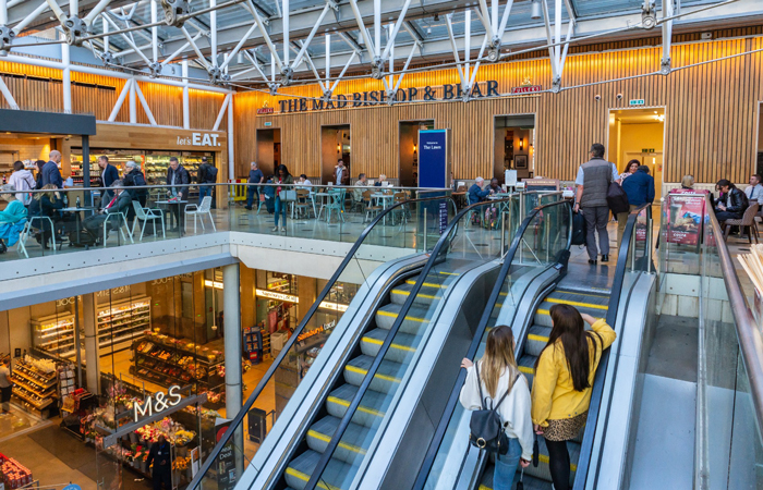 The Mad Bishop and Bear pub best in Paddington Station