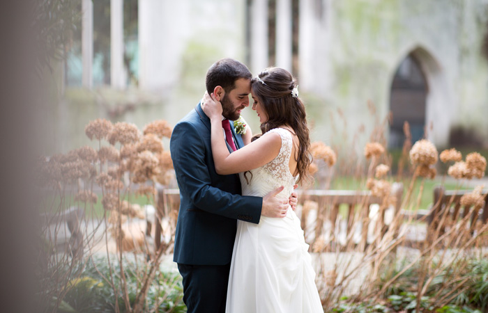 how to choose a wedding photographer 