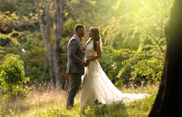 Choosing a wedding photographer tips