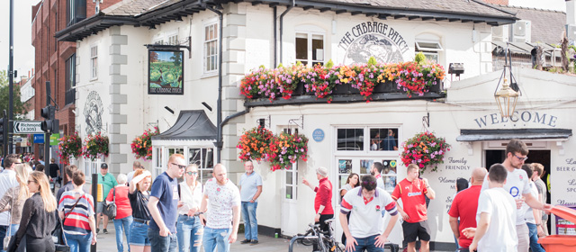 Sports bars and pubs in Greater London